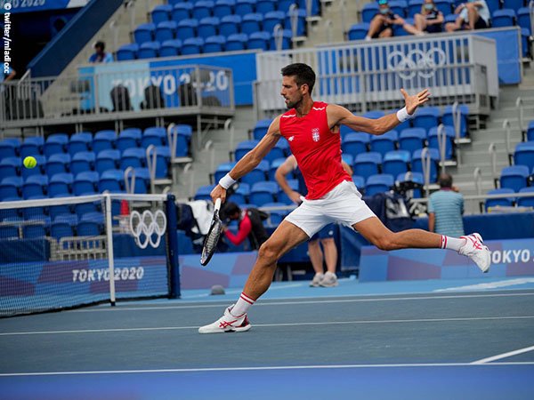 Ketika Atlet Dunia Berbondong-Bondong Berswafoto Dengan Novak Djokovic