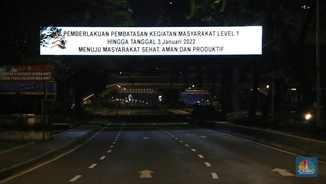 Bak Kota Mati, Potret Jalan Protokol Jakarta Malam Tahun Baru