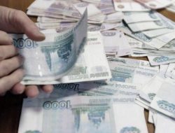 Rusia Dihukum Pasar! Nilai Uang Rubel Anjlok 29% Lawan Dolar