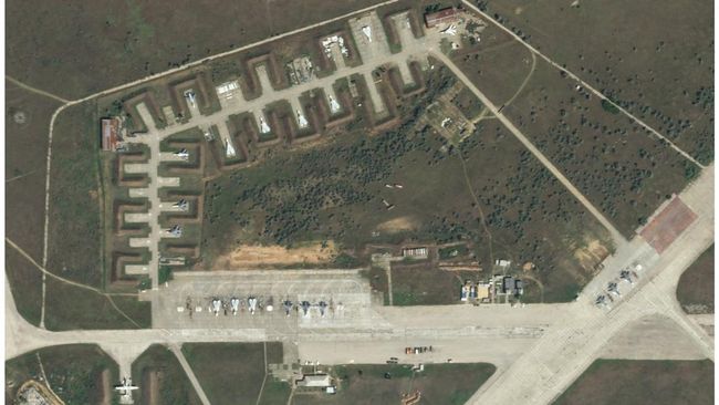 Dari Satelit! Pangkalan Militer Rusia 'Gosong' Akibat Ledakan