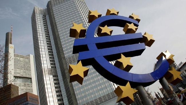 Tak Peduli Ekonomi Nyungsep, ECB Bakal Terus Kerek Suku Bunga